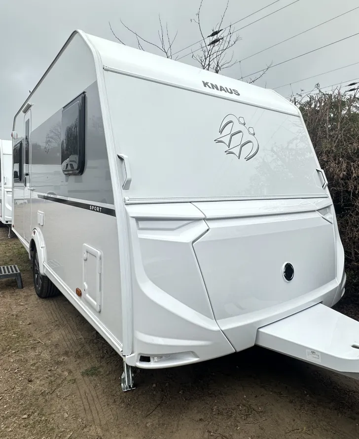 Fahrzeugbild Knaus Sport 450 FU Duschausbau #5