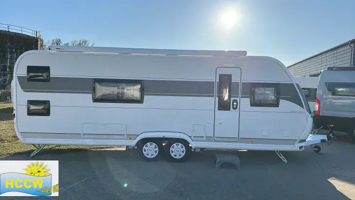 Seitlich Hobby Prestige 650 KFU Tageszulassung