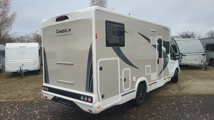 Fahrzeugbild Chausson Teilintegrierte 777GA Titanium Premium 170 PS/Automatik/SAT/Hubbett #7