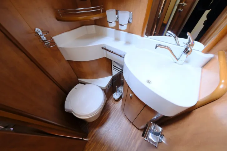 Fahrzeugbild Carthago Chic E-Line 51 QB/Quensbett/Garage/Solar #15