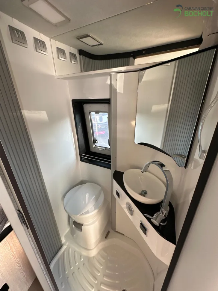 Fahrzeugbild Pössl H-Line Summit 600 Plus Aktionspreis! #13