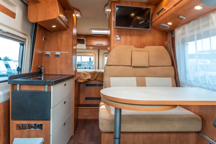 Fahrzeugbild Malibu 640 *AHK*Alarmanlage*Luftfeder*SAT*TV*Solar* #12