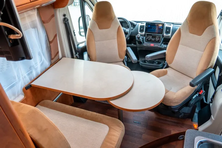 Fahrzeugbild Malibu 640 *AHK*Alarmanlage*Luftfeder*SAT*TV*Solar* #13