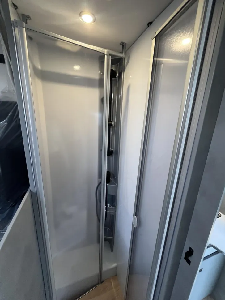 Fahrzeugbild Crosscamp EXPDN T 7.4 E Peugeot #11