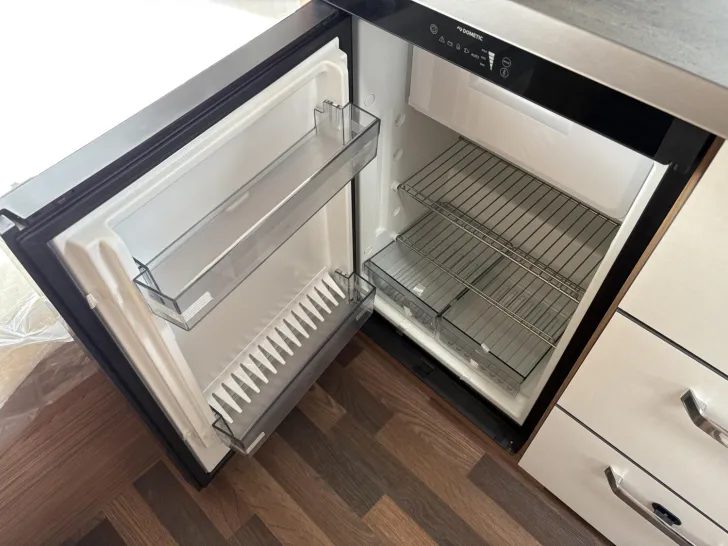 Fahrzeugbild Weinsberg CaraOne 390 QD IC-Line HOT Edition #13