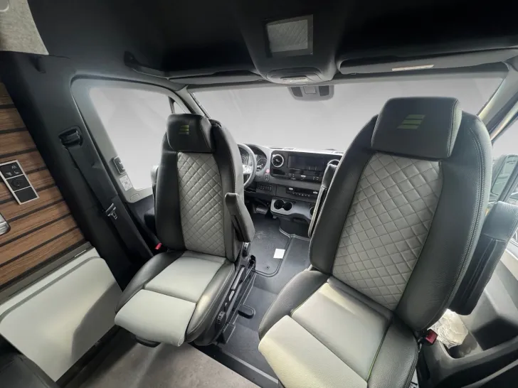 Fahrzeugbild Hymer Grand Canyon S CrossOver 600 #11