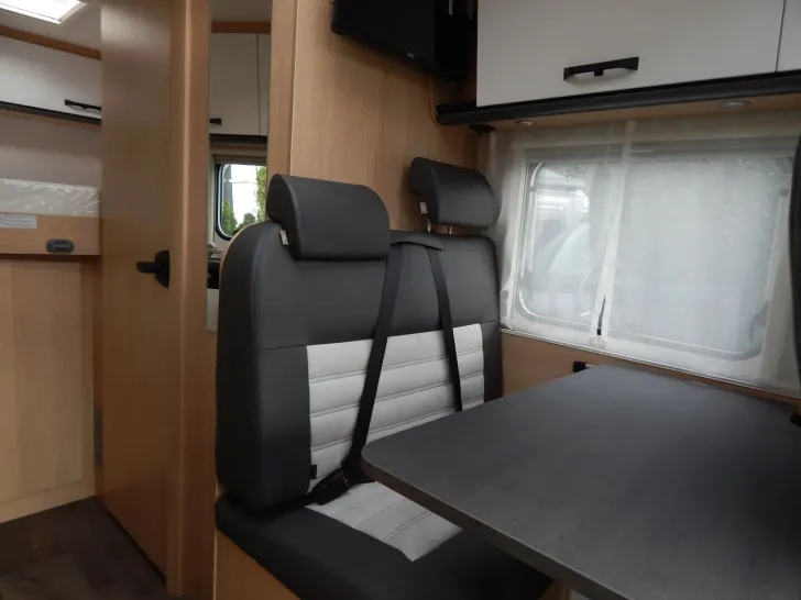 Fahrzeugbild Sunlight Adventure V 60 Fiat IC Line #9