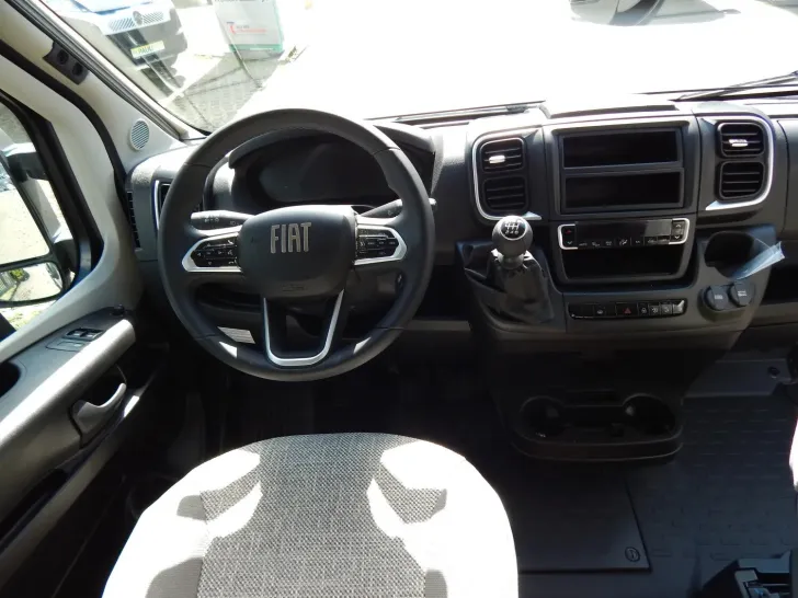 Fahrzeugbild Pössl 2Win S Plus Fiat 140 PS #9