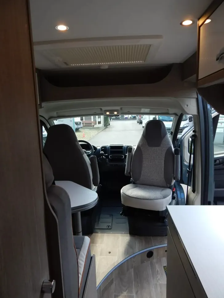 Fahrzeugbild Pössl 2Win S Plus Fiat 140 PS #15