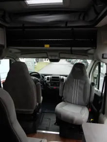 Fahrzeugbild Pössl Summit 540 Citroen 140 PS Aufstelldach #16