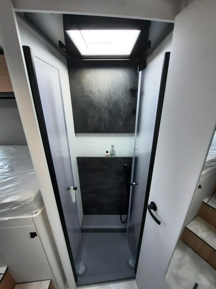 Fahrzeugbild Hymer B-Klasse MC I 680 Verfüg./Sparen Sie 16.465,- € #14