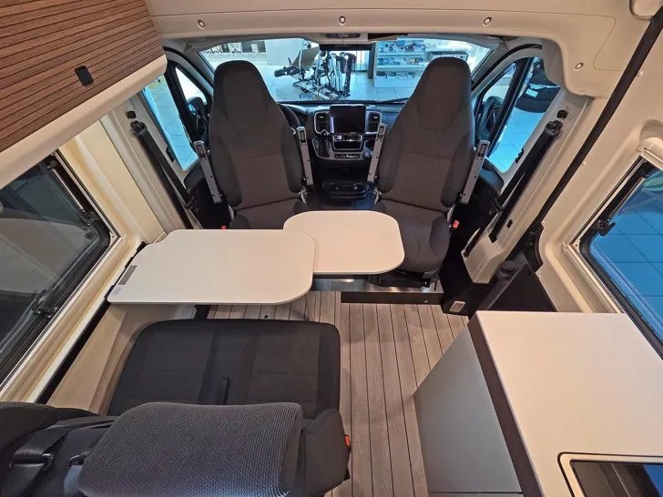 Fahrzeugbild Westfalia Columbus 540 D 140 PS Automatik Schlafdach*ACC #11