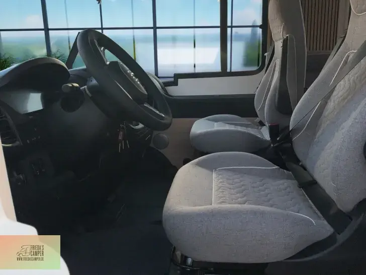 Fahrzeugbild Malibu I 450 RB LE comfort 4,2 t Fiat / MJ 2026 #9