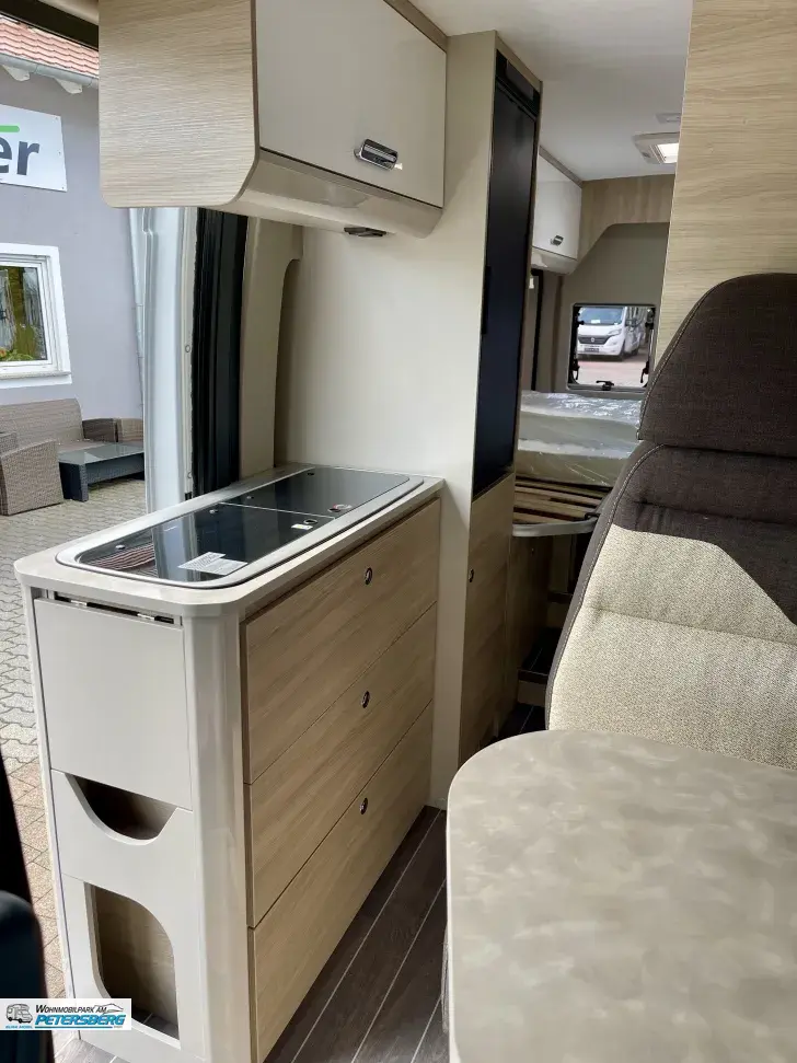 Fahrzeugbild Forster V 636 EB4 Flip *NEU* mit Aufstelldach #12