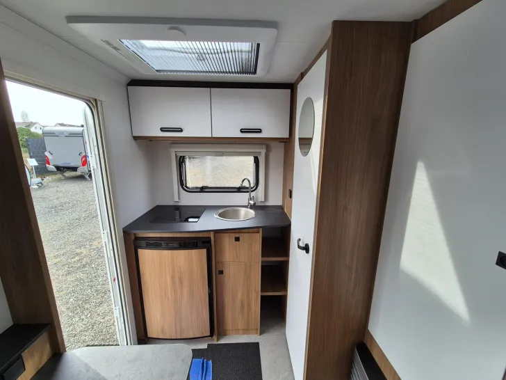 Fahrzeugbild Sterckeman Easy 325DD Kompakt und leicht, ab 1.000kg #13