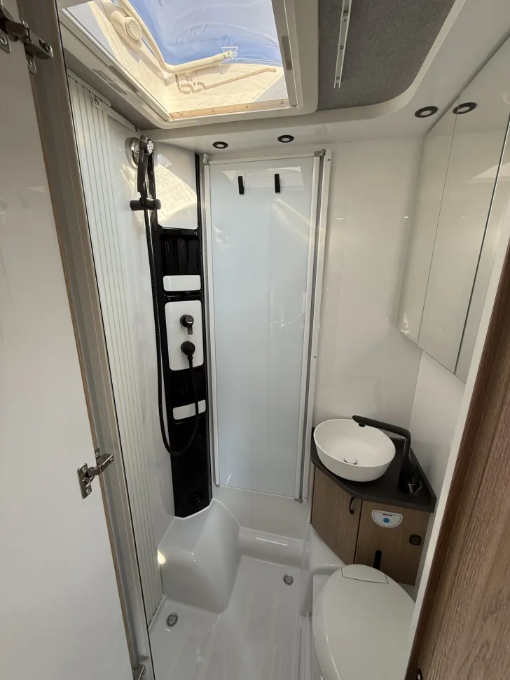 Fahrzeugbild Hobby ONTOUR T 710 GE 8-Gang Automatik 3.650 kg z.GG #29