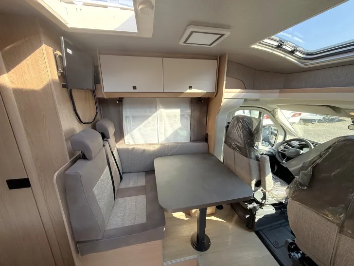 Fahrzeugbild Hobby ONTOUR T 710 GE 8-Gang Automatik 3.650 kg z.GG #13