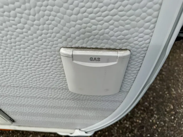 Fahrzeugbild Bürstner Averso 590 TS #28
