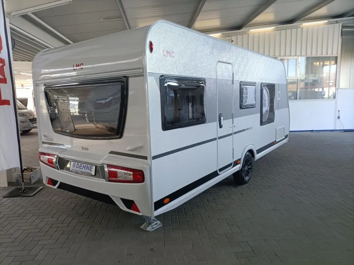 Fahrzeugbild LMC Style 453 D Juni 2026 Verfügbar #3