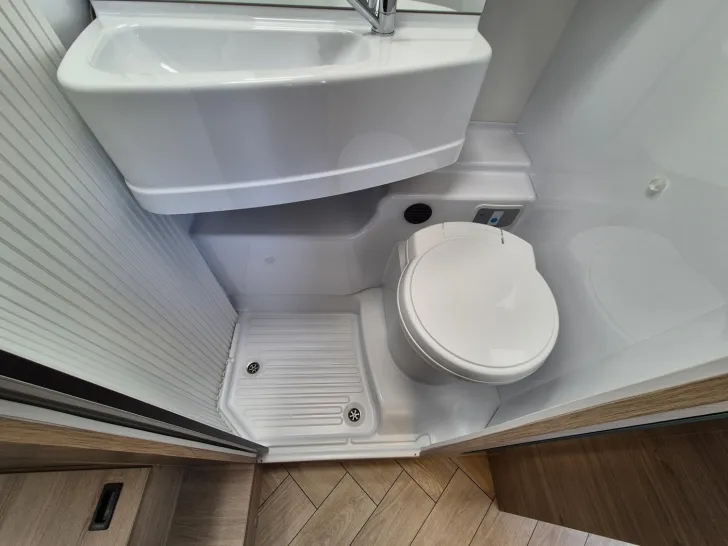 Fahrzeugbild Chausson Titanium 627 ohne Hubbett/Arctic/Allwetter #20