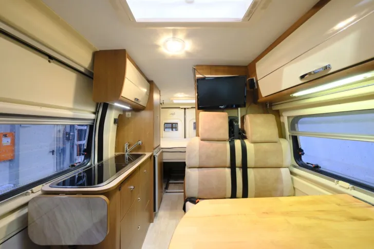 Fahrzeugbild Roller Team Livingstone 2 / Festbett / Klima / PREISGARANTIE #11