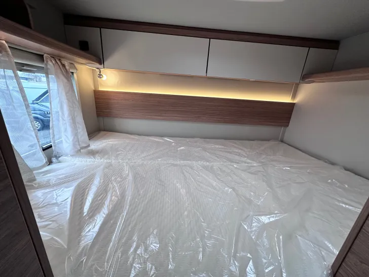 Fahrzeugbild Weinsberg CaraHome 650 DG el. Stufe, Markise, Multmedia #13