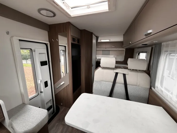 Fahrzeugbild Carado I 338 #7