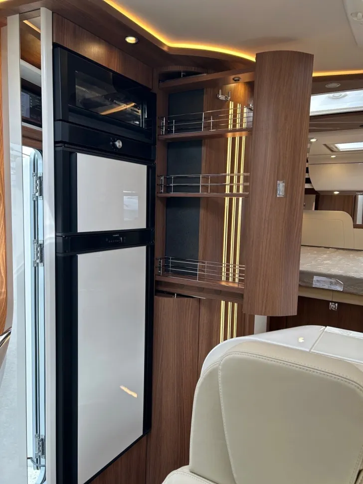 Fahrzeugbild Carthago chic e-line I 51 QB DA #14