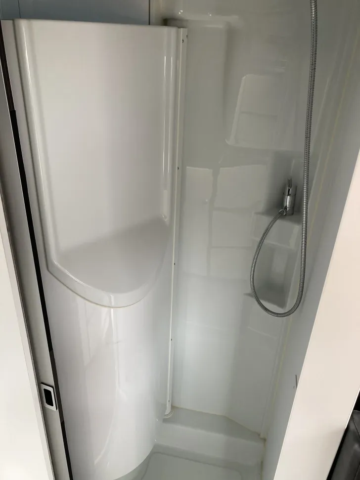 Fahrzeugbild Adria Twin Supreme 640 SGX #18