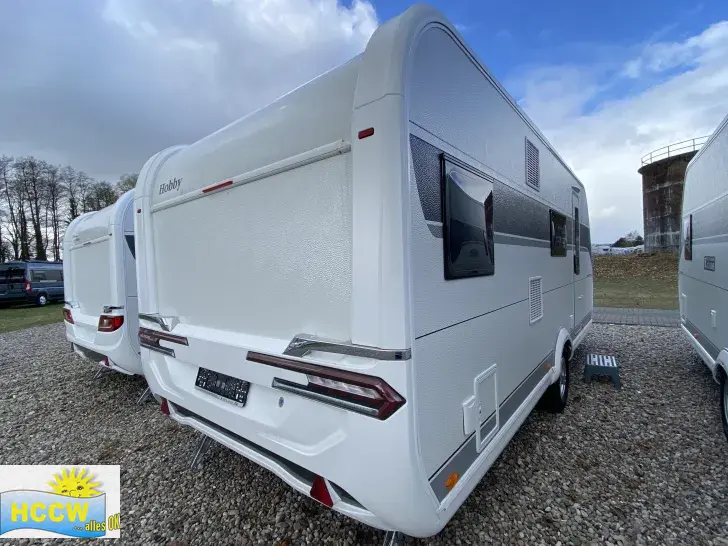 Schräg Hinten Hobby Excellent Edition 545 KMF 2 t Auflastung inkl. LM Silber