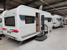 Fahrzeugbild Hobby De Luxe 540 UL Modell 2026 / 1800 kg #4