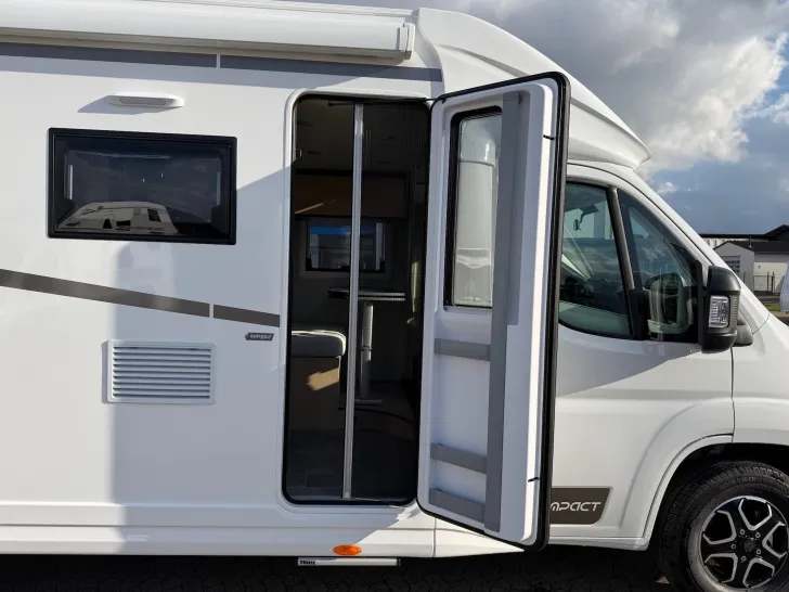 Fahrzeugbild GIOTTILINE Compact CX66 Premiere, MATIC, SOLAR, LITHIUM #10