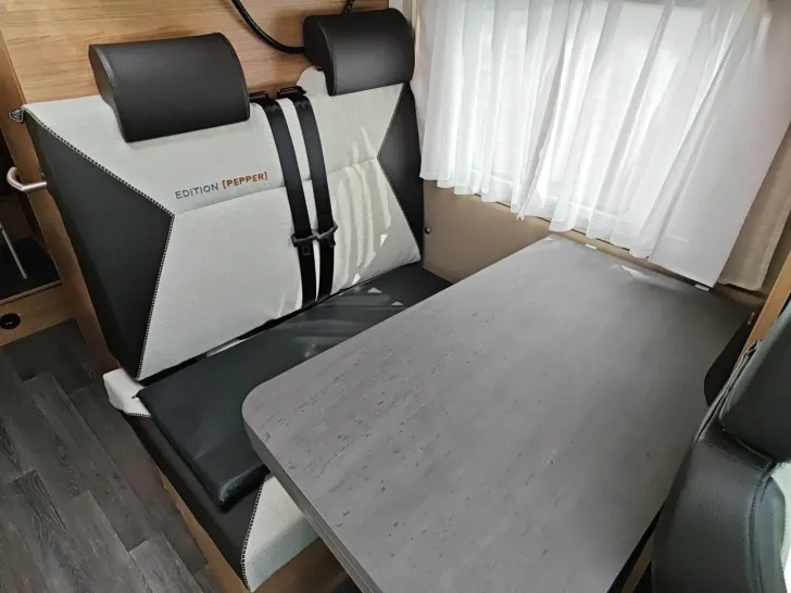 Fahrzeugbild Weinsberg CaraCompact MB EDITION PEPPER 640 MEG #12