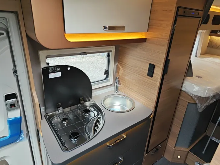 Fahrzeugbild Weinsberg CaraCompact MB EDITION PEPPER 640 MEG #13