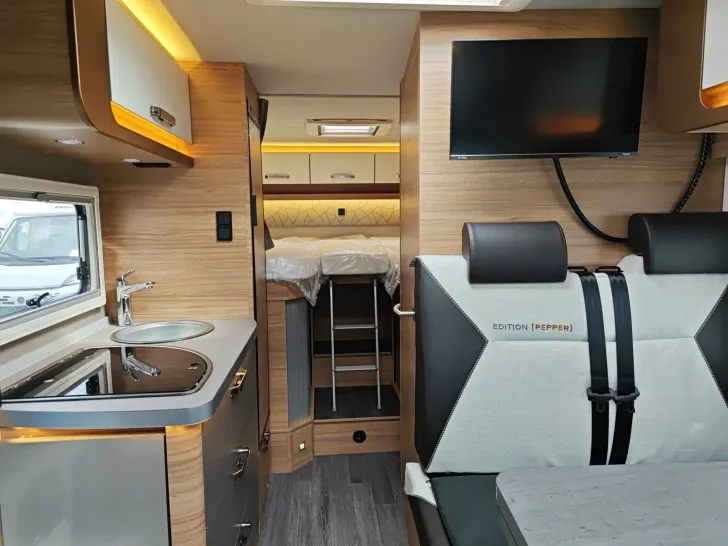 Fahrzeugbild Weinsberg CaraCompact MB EDITION PEPPER 640 MEG #17