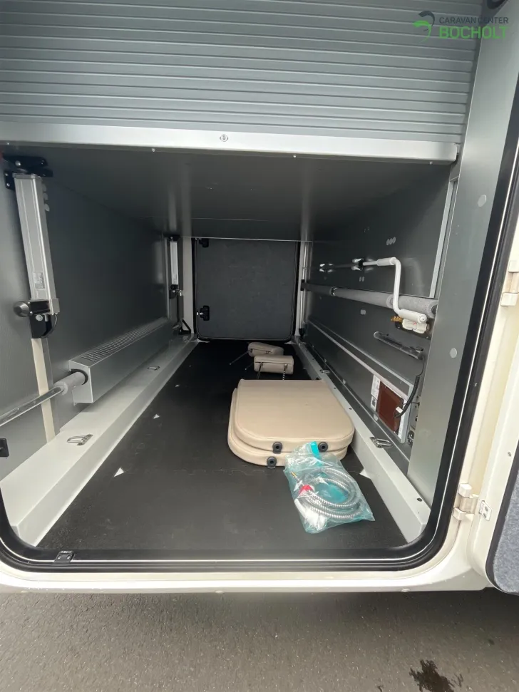 Fahrzeugbild Rapido Distinction i96 #18