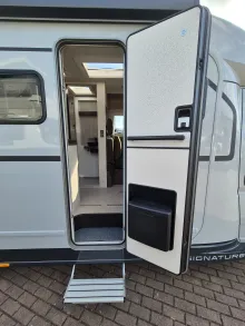 Fahrzeugbild Bürstner Signature SFT 7.0 AHK*3,5t #7