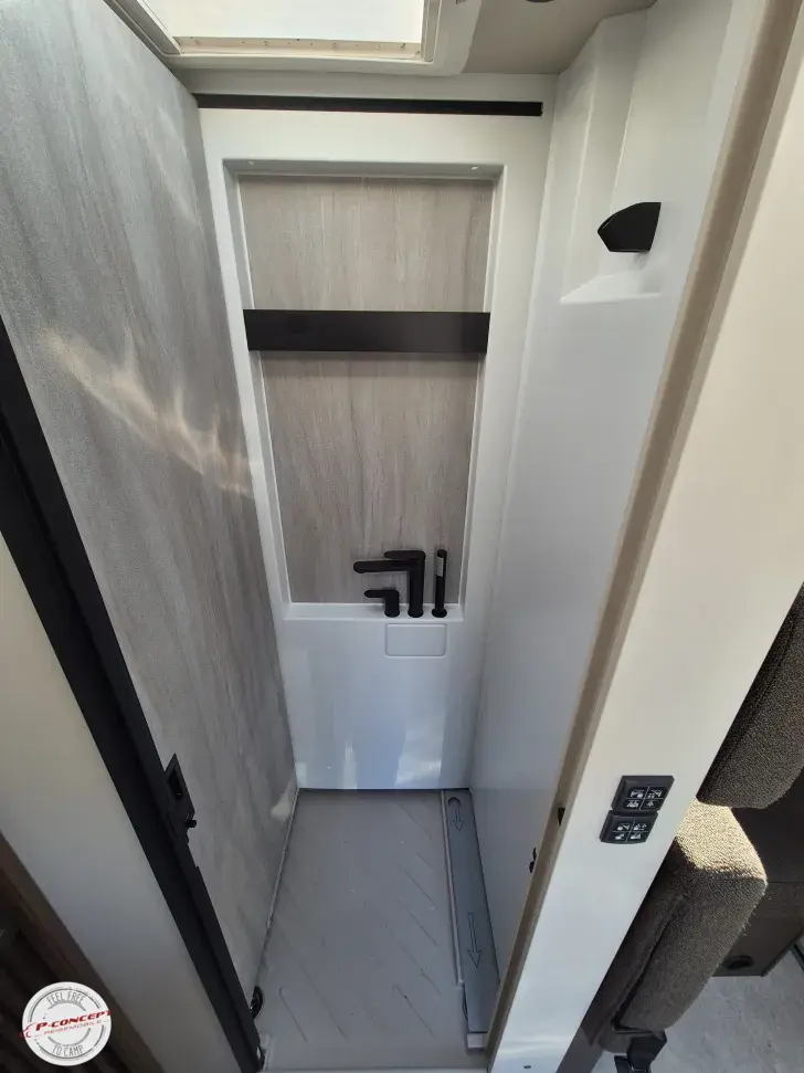 Fahrzeugbild Bürstner Signature SFT 7.0 AHK*3,5t #14