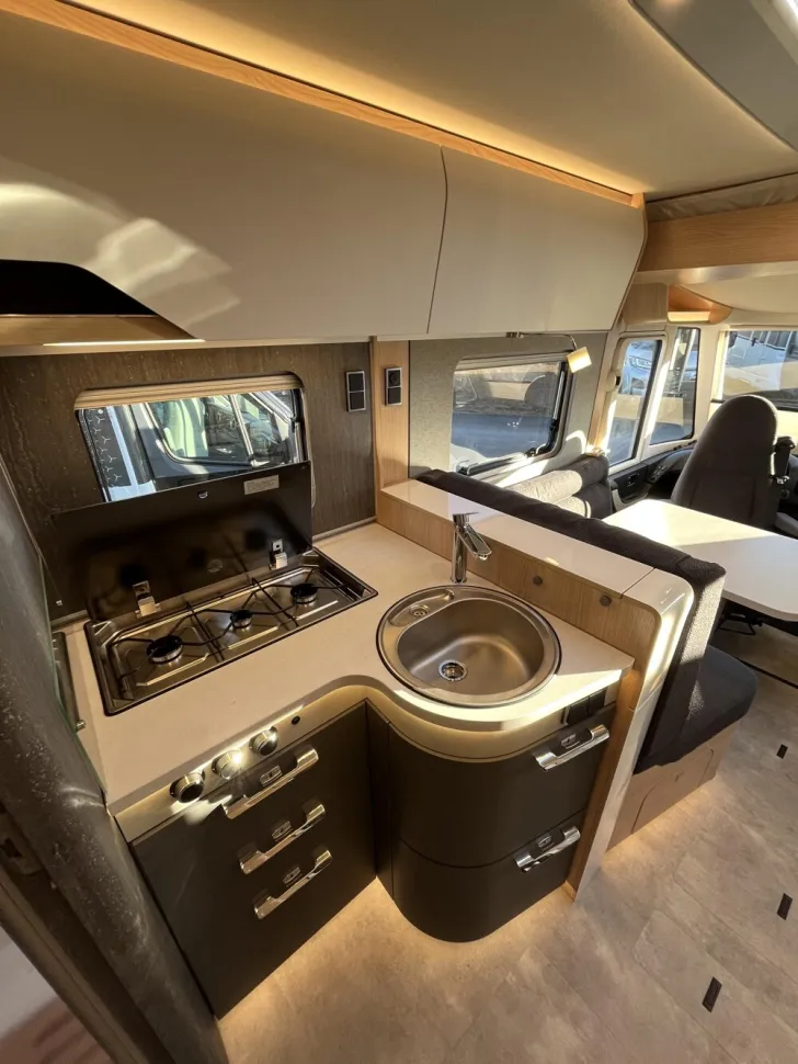 Fahrzeugbild Hymer B-Klasse ML I 790 BlackLine #11