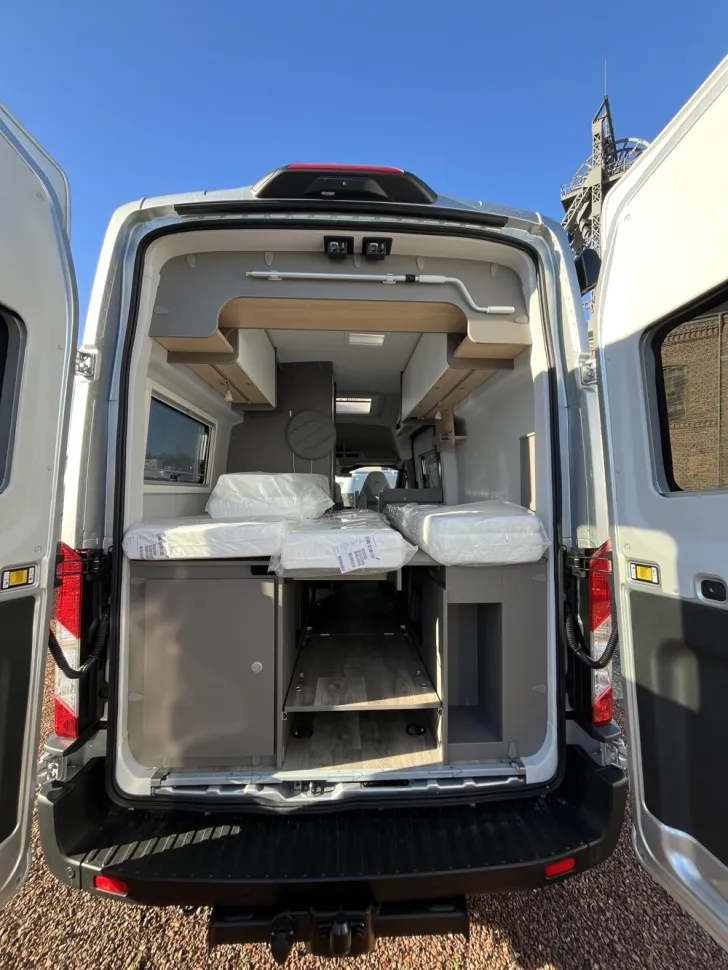 Fahrzeugbild LMC Innovan Ford 592 #15