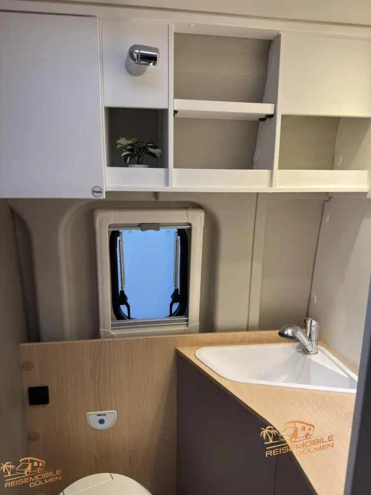 Fahrzeugbild LMC Innovan Pure 600 #19