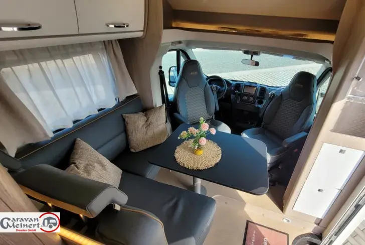 Fahrzeugbild Bürstner Lyseo Time Skyline Edition 690 G #16