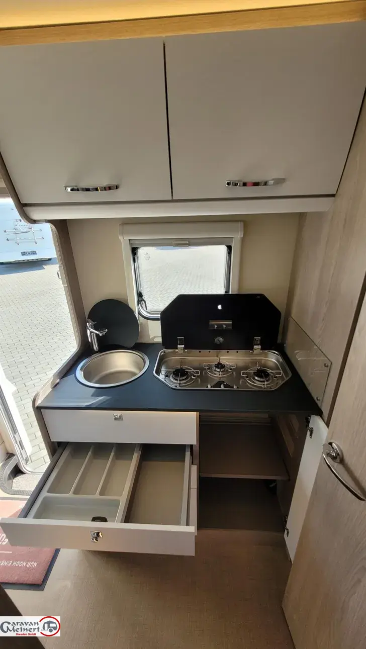 Fahrzeugbild Bürstner Lyseo Time Skyline Edition 690 G #20