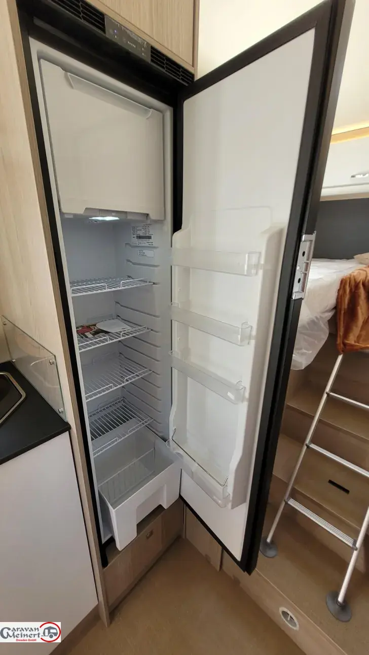 Fahrzeugbild Bürstner Lyseo Time Skyline Edition 690 G #21