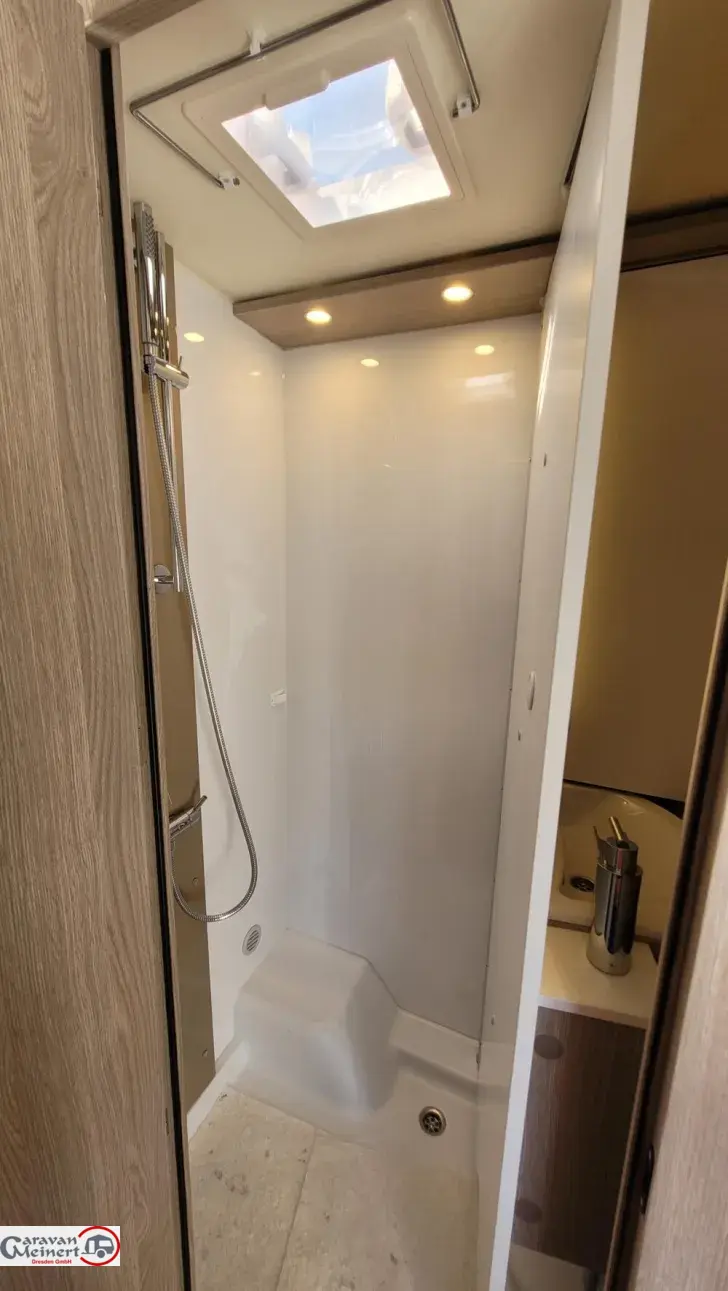 Fahrzeugbild Bürstner Lyseo Time Skyline Edition 690 G #23