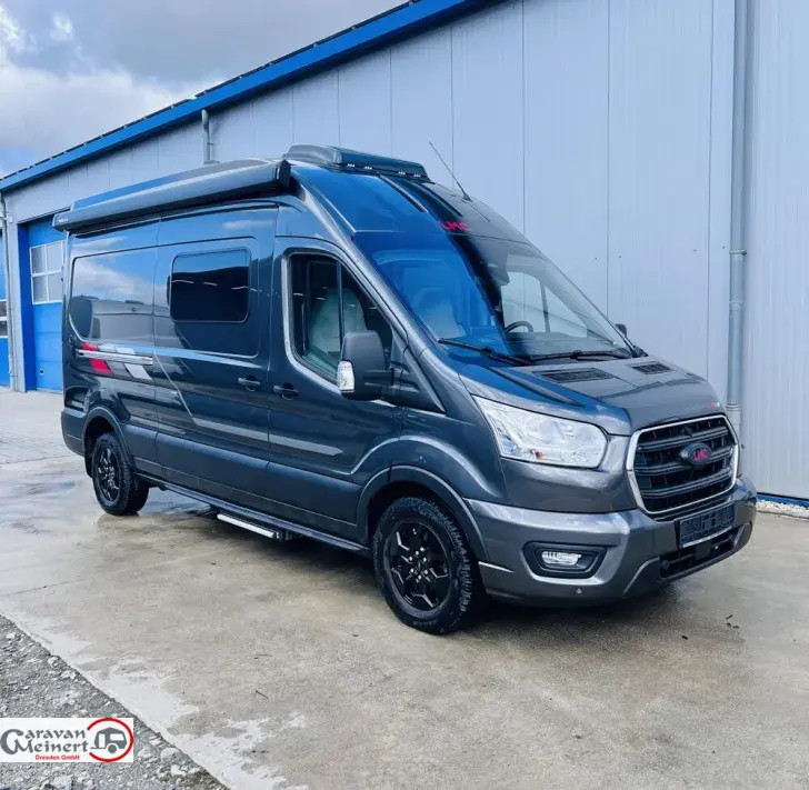 Fahrzeugbild LMC Innovan 592 #1