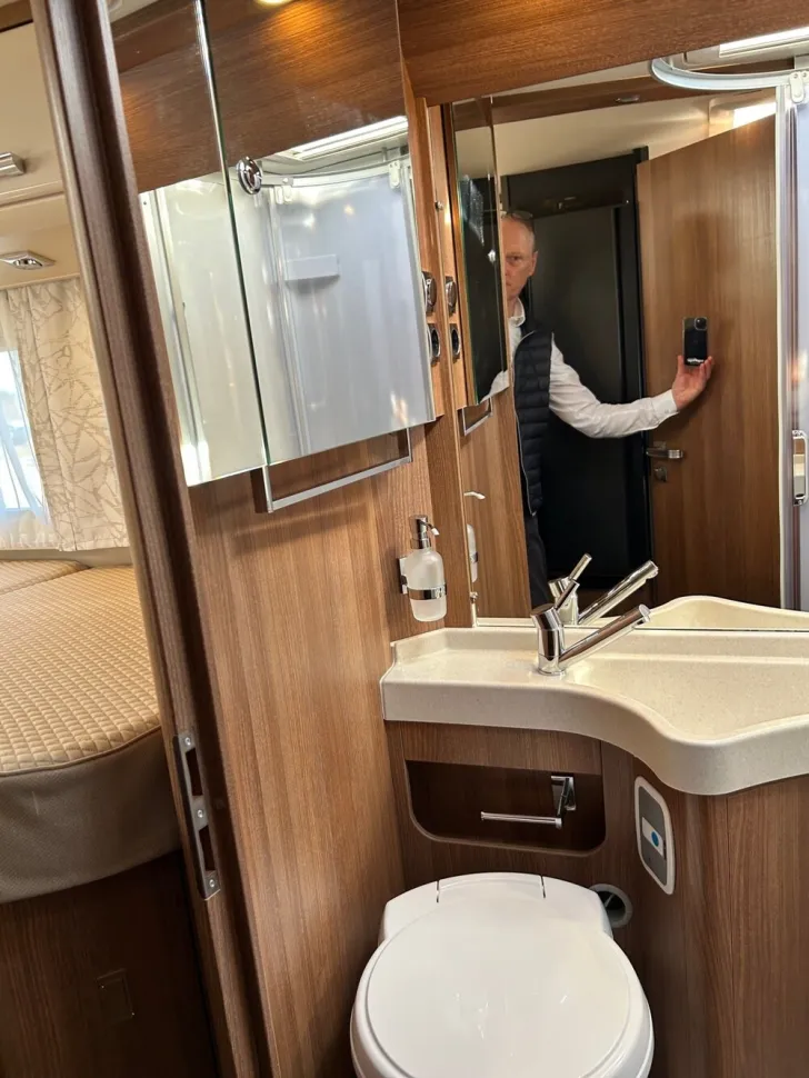 Fahrzeugbild Carthago C1-tourer T 143 KB LE #16