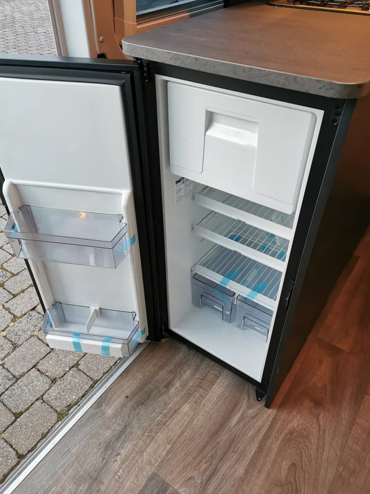 Fahrzeugbild Sunlight Camper Van Cliff 640 AHK Starr #12