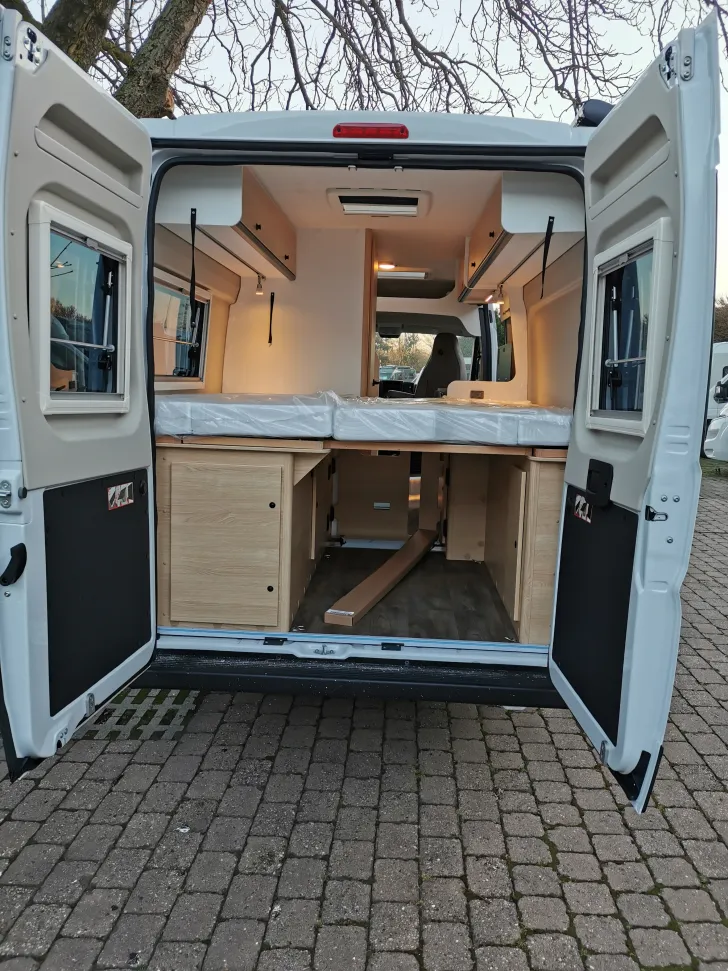 Fahrzeugbild Sunlight Camper Van Cliff 640 AHK Starr #17
