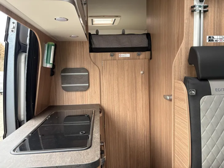 Fahrzeugbild Weinsberg CaraBus EDITION FIRE 630 MEG UPE: 102.382,- EUR #12